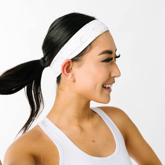 ZYIA White Reflective Light n Tight Headband 676 NWT - Picture 4 of 13